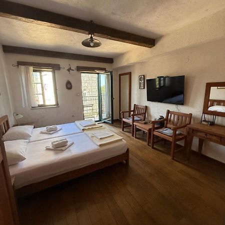 Skver Studio Apartments Herceg Novi Esterno foto