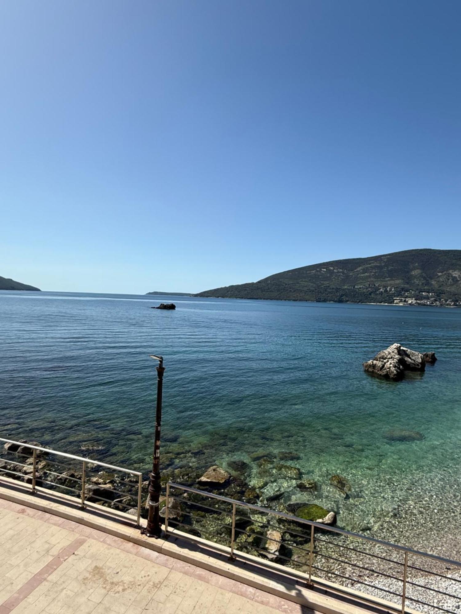 Skver Studio Apartments Herceg Novi Esterno foto
