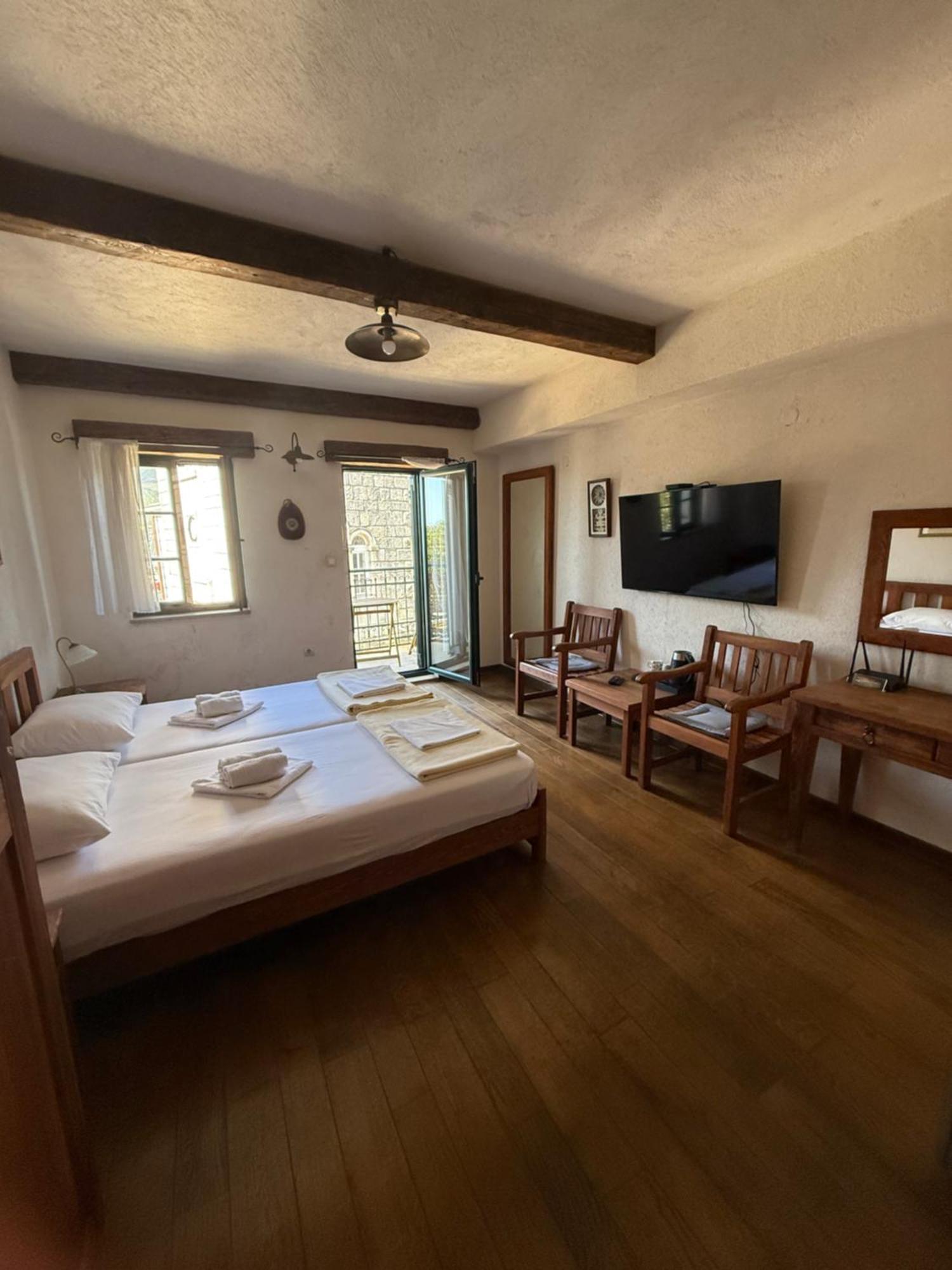 Skver Studio Apartments Herceg Novi Esterno foto