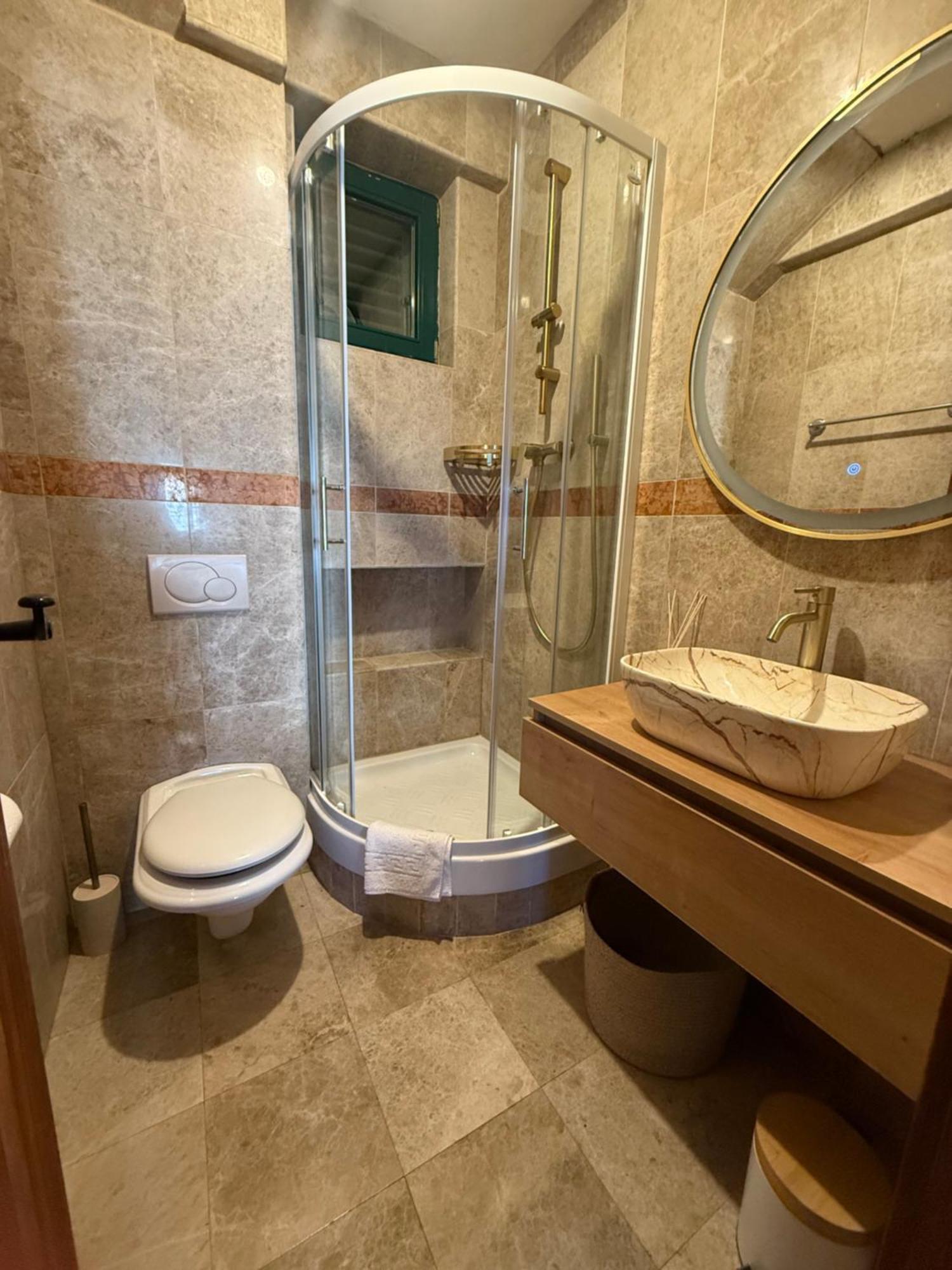 Skver Studio Apartments Herceg Novi Esterno foto