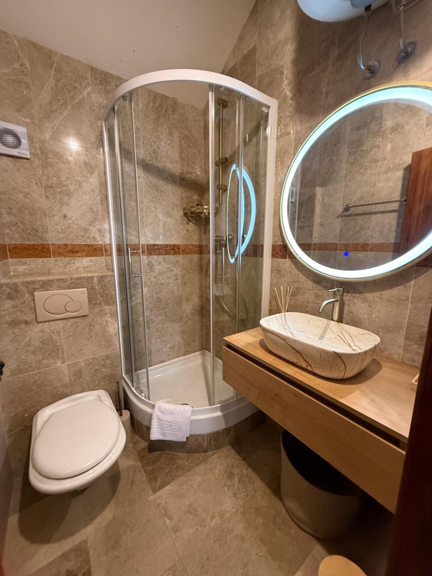 Skver Studio Apartments Herceg Novi Esterno foto